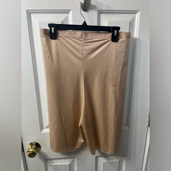 SPANX Thinstincts 2.0 High-Waisted Mid-Thigh Short Size: 3XL in Champaig… - Picture 7 of 11